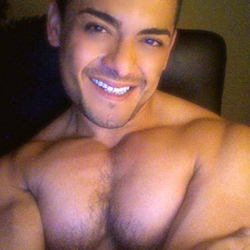 Meet and connect with gay guys on our cams and chat rooms.